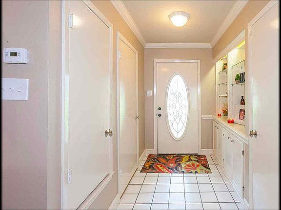 3rd image of 16568 Echo Glen Dr