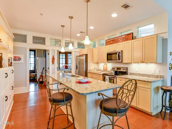 2 Abbey Row #3b, Beaufort, SC 29906