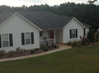 213 Ferguson Ave, Locust Grove, GA 30248