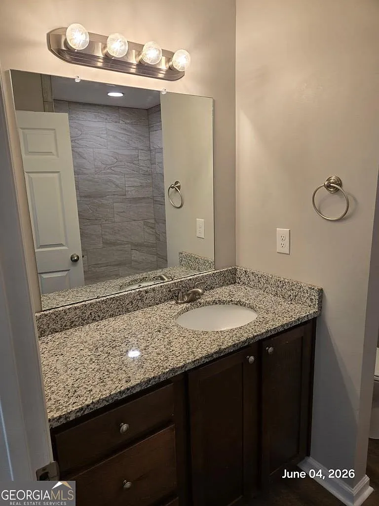 3 bed, 2.0 bath, $1,650 — Photo 2