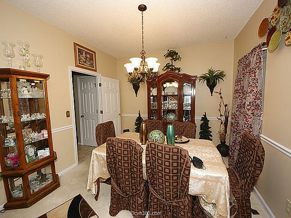 5th image of 603 Salterton St