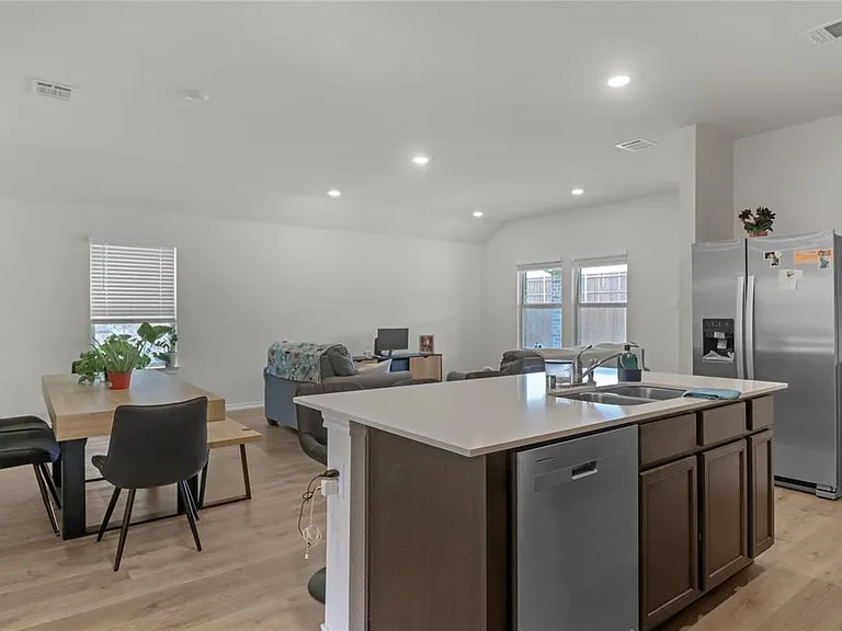 2907 Hadley Dr — Photo 12