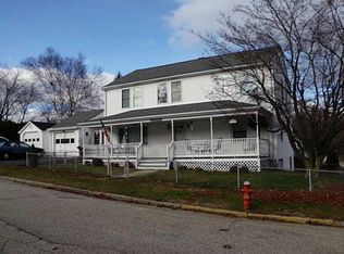 392 Mowry St, Woonsocket, RI 02895