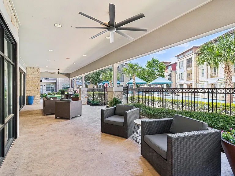 Clubhouse Patio Lounge at Park at Rialto Apartments, San Antonio