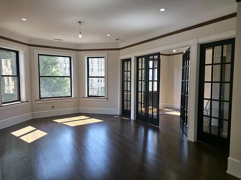 Living Room with Bay windows!