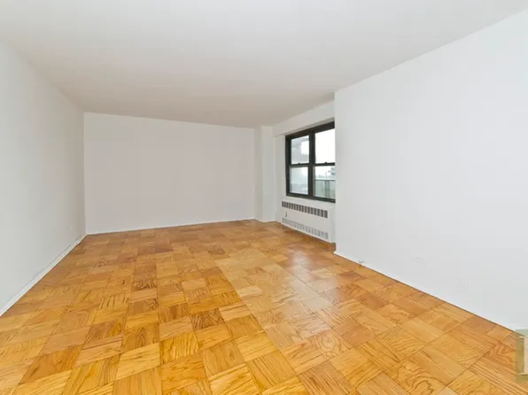 415 Grand Street image 1 of 4