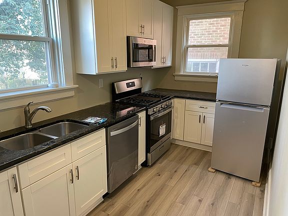 3rd image of 3117 Carolina Ave APT 1