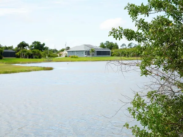 167 Redwood Rd #7, Rotonda West, FL 33947