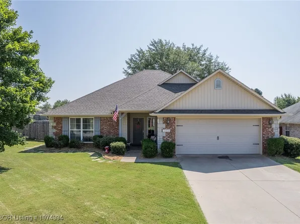 1016 Maple Ridge Dr, Greenwood, AR 72936