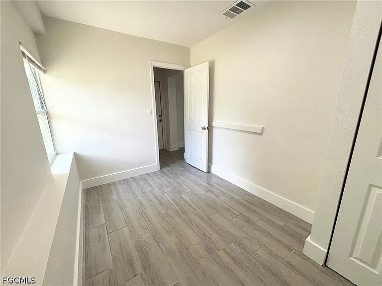 559 Wood Ave — Photo 14
