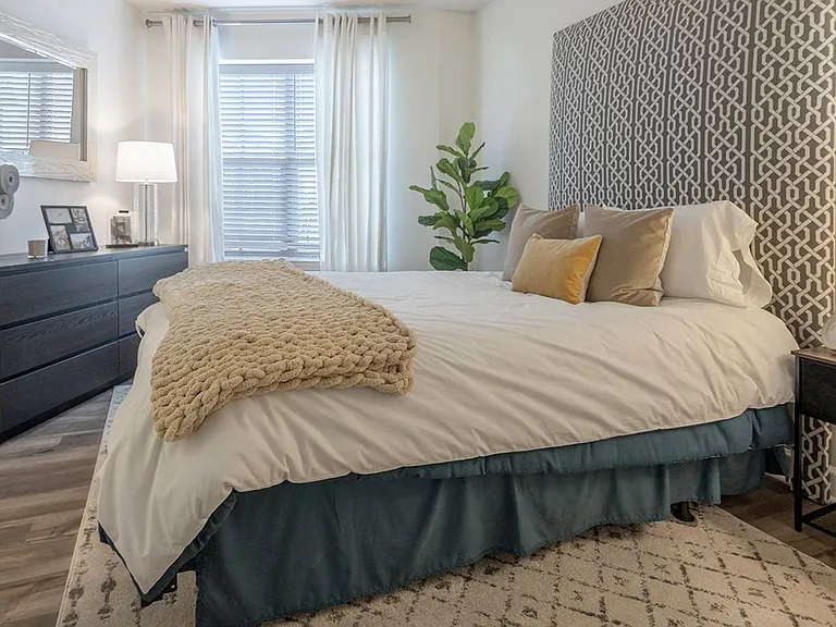 Oversized Bedrooms with King Size Accommodations
