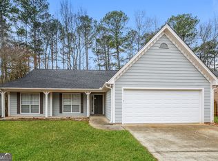 430 Paris Dr, Lawrenceville, GA 30043