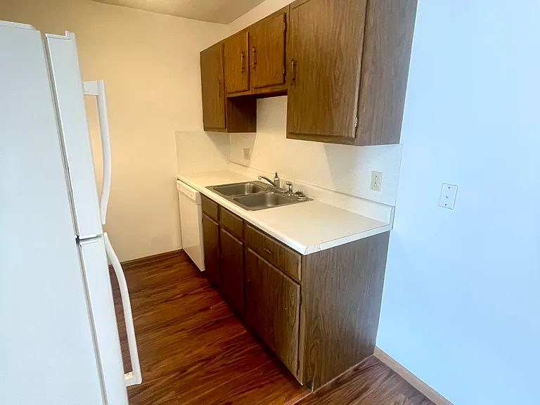 3400 Balboa Ln #20 — Photo 6