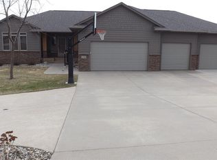 27309 Meadow Ridge Rd, Harrisburg, SD 57032