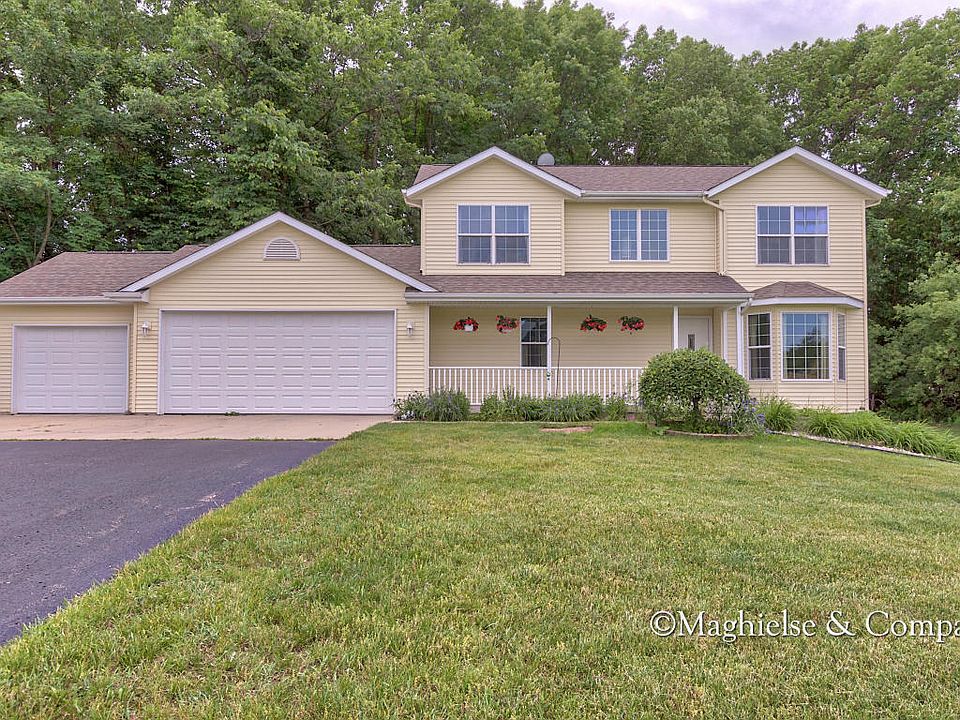 1st image of 10169 Meadowgate Dr NE
