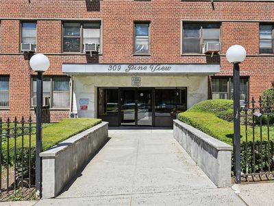 309 N Broadway #3K, Yonkers, NY, 10701