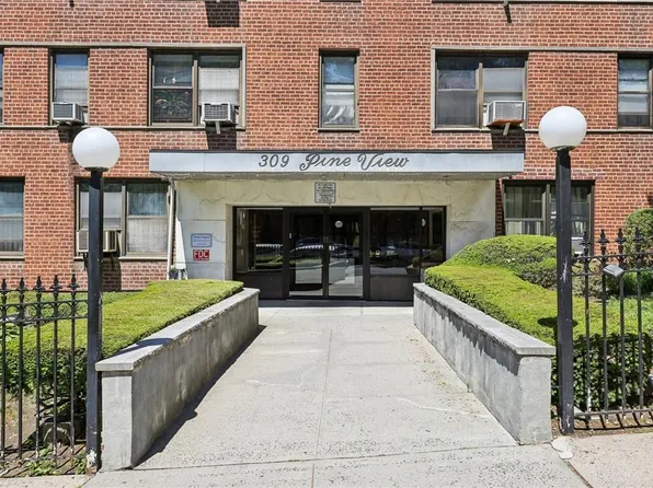 309 N Broadway #3K, Yonkers, NY 10701