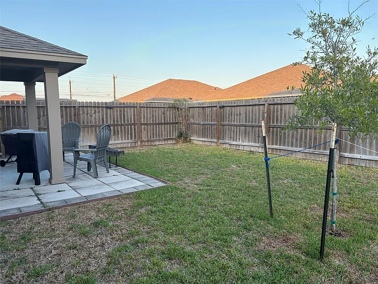 7510 Loyd Neal Dr — Photo 18