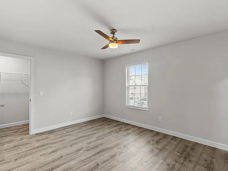 Sherman Square Apartments — Photo 46