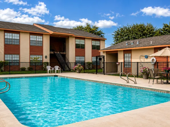 King Bordeaux Apts, 2901 S Brahma Blvd APT C3, Kingsville, TX 78363