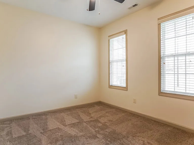 59 Golden Gate Pkwy — Photo 13