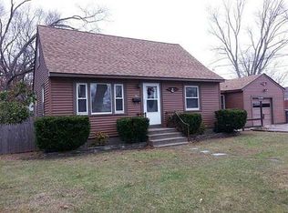 69 McKinley St, Warwick, RI 02886