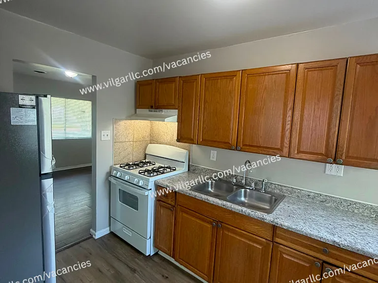 712 Taney St — Photo 5