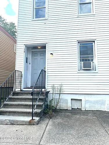 15 N Lake Ave Photo 1