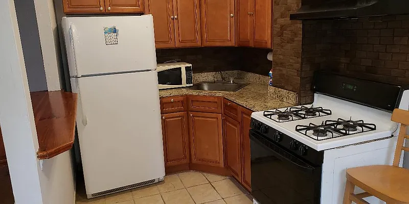 Rented by US # 1 Realty | media 4