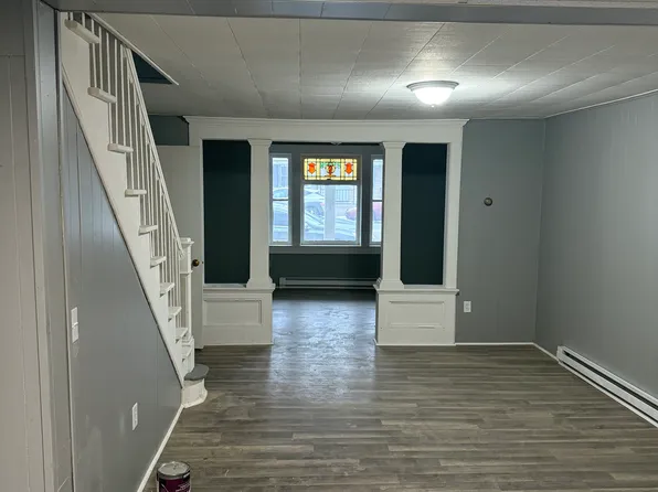 406 W Catawissa St, Nesquehoning, PA 18240