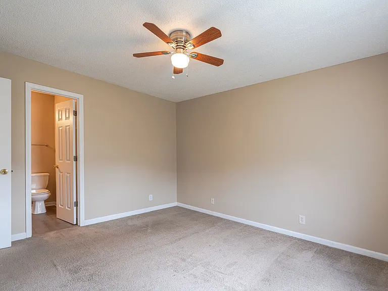511 Potomac Dr — Photo 8