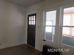 5th image of 1013 Churchill Ave