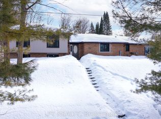 3923 Guest Rd, Innisfil, ON L9S2T2