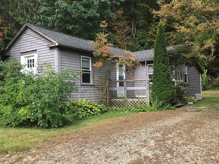 1210 Bantam Rd — Photo 2