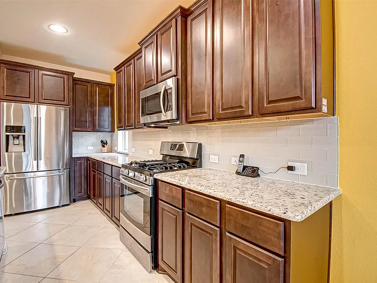 8219 Peppervine Ct — Photo 14