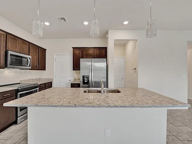 4764 Eucalyptus Dr — Photo 19