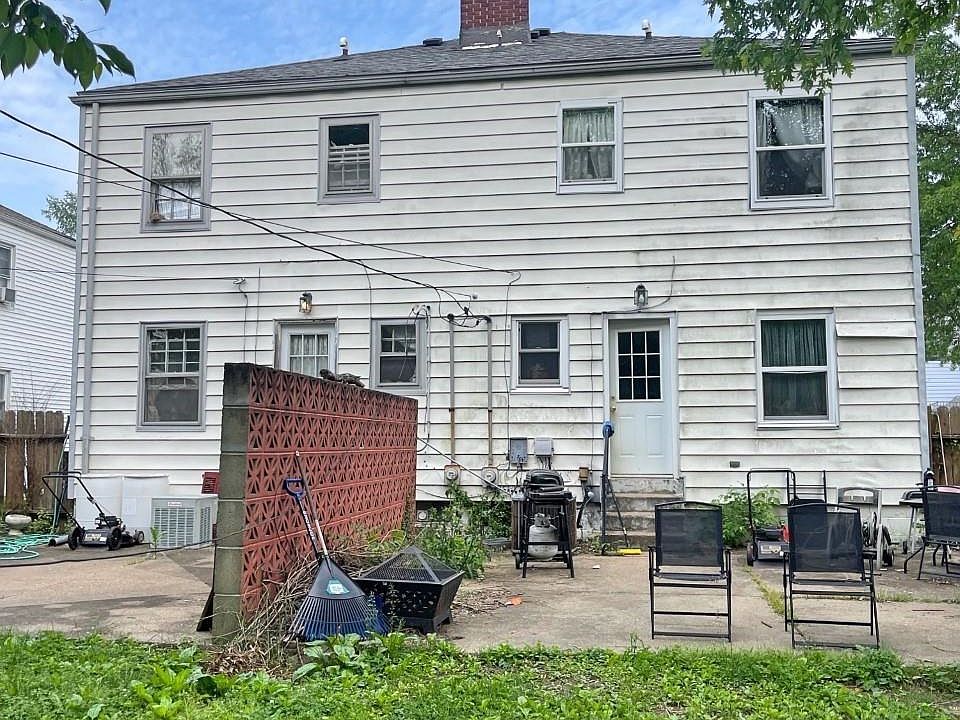 2nd image of 1215-1217 S Roosevelt Dr