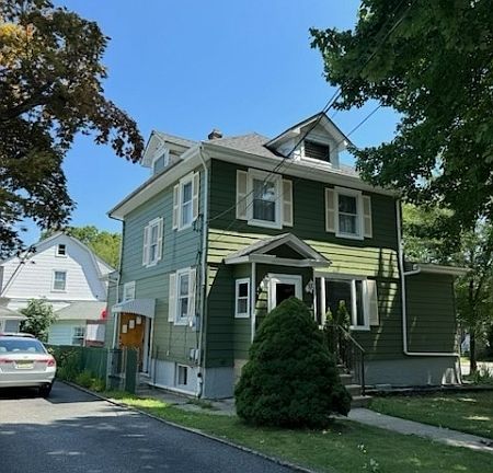 2nd image of 883 Ray Ave