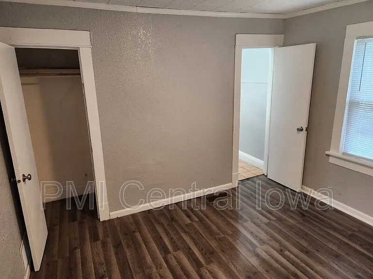 1806 Jefferson Ave — Photo 8