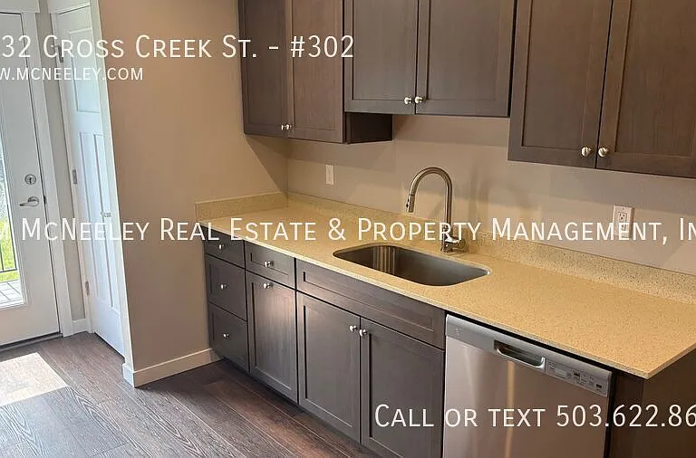 2332 Cross Creek St #302 — Photo 6