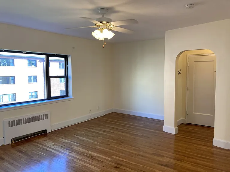 110 Longwood Ave #3 — Photo 1