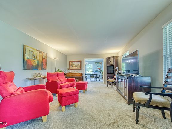 3rd image of 2805 Mary Emily Ln