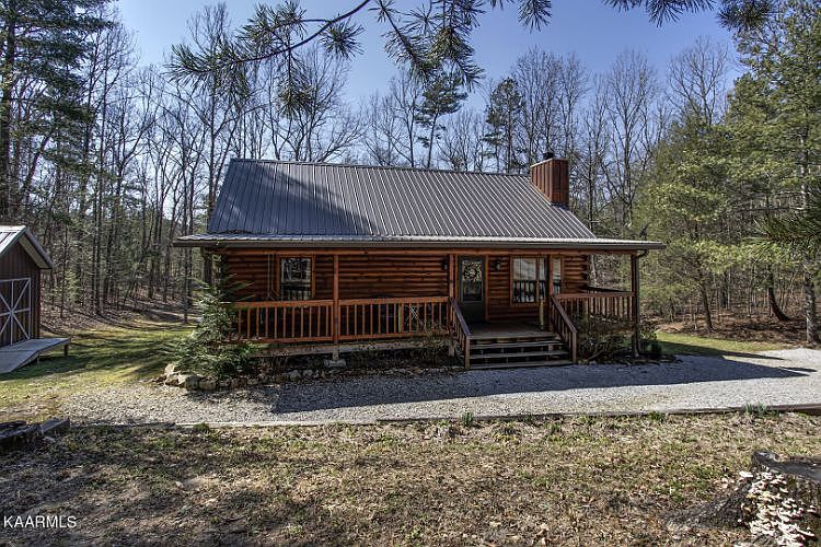1st image of 784 Cooper Hollow Rd