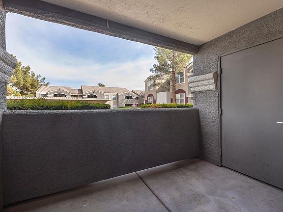 3rd image of 5055 Hacienda Ave
