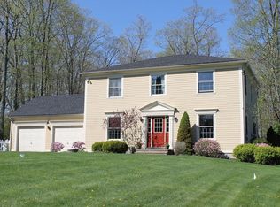 16 Freeman Rd, Charlton, MA 01507