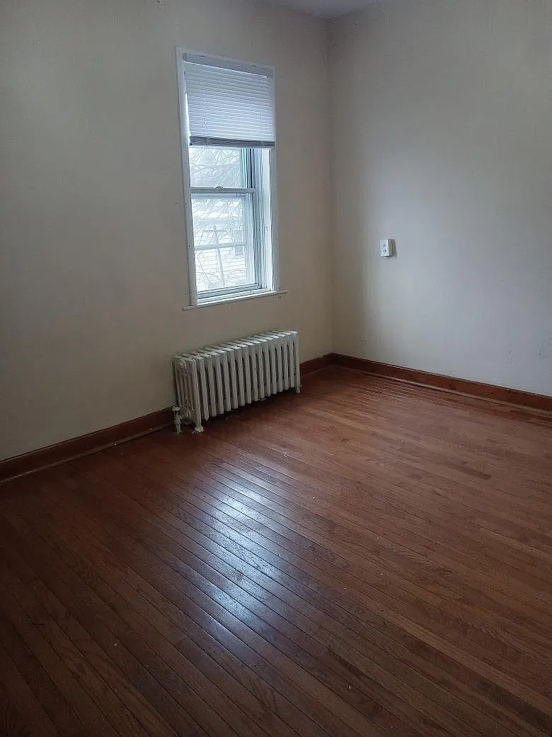 2 bed, 1064 sqft, $1,700 — Photo 2