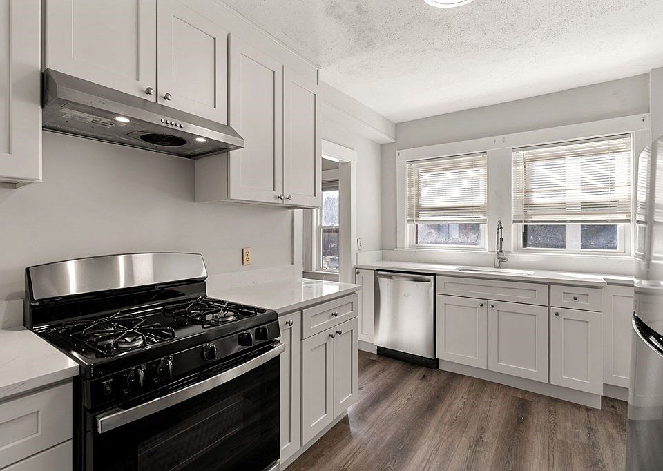 1st image of 186 Quincy Ave #1