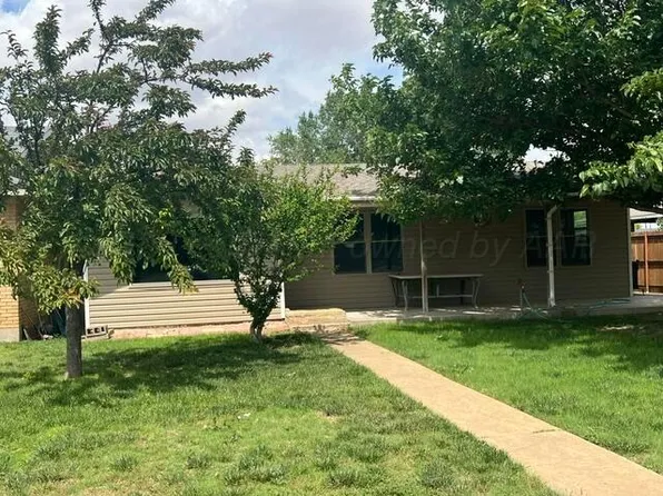 530 S Main St, Booker, TX 79005
