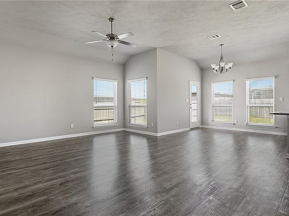 5th image of 7408 Masters Dr