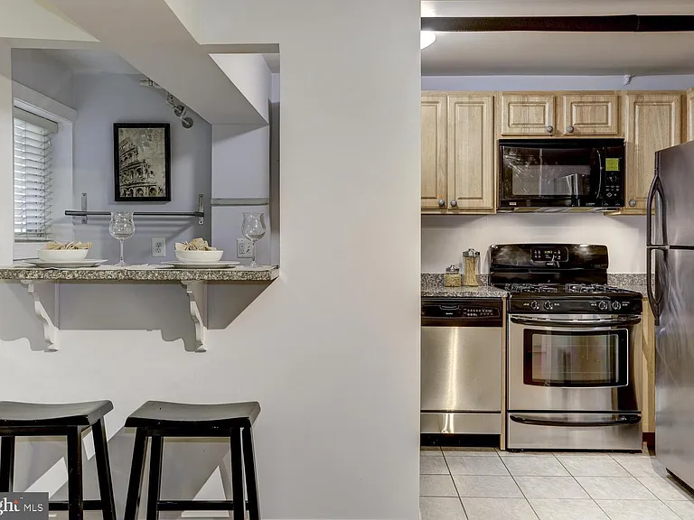 1833 S St NW #B1 — Photo 7